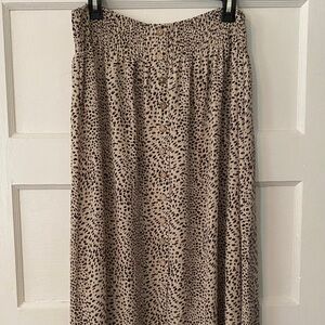 Beige and Black Speckled Button-Front Maxi Skirt